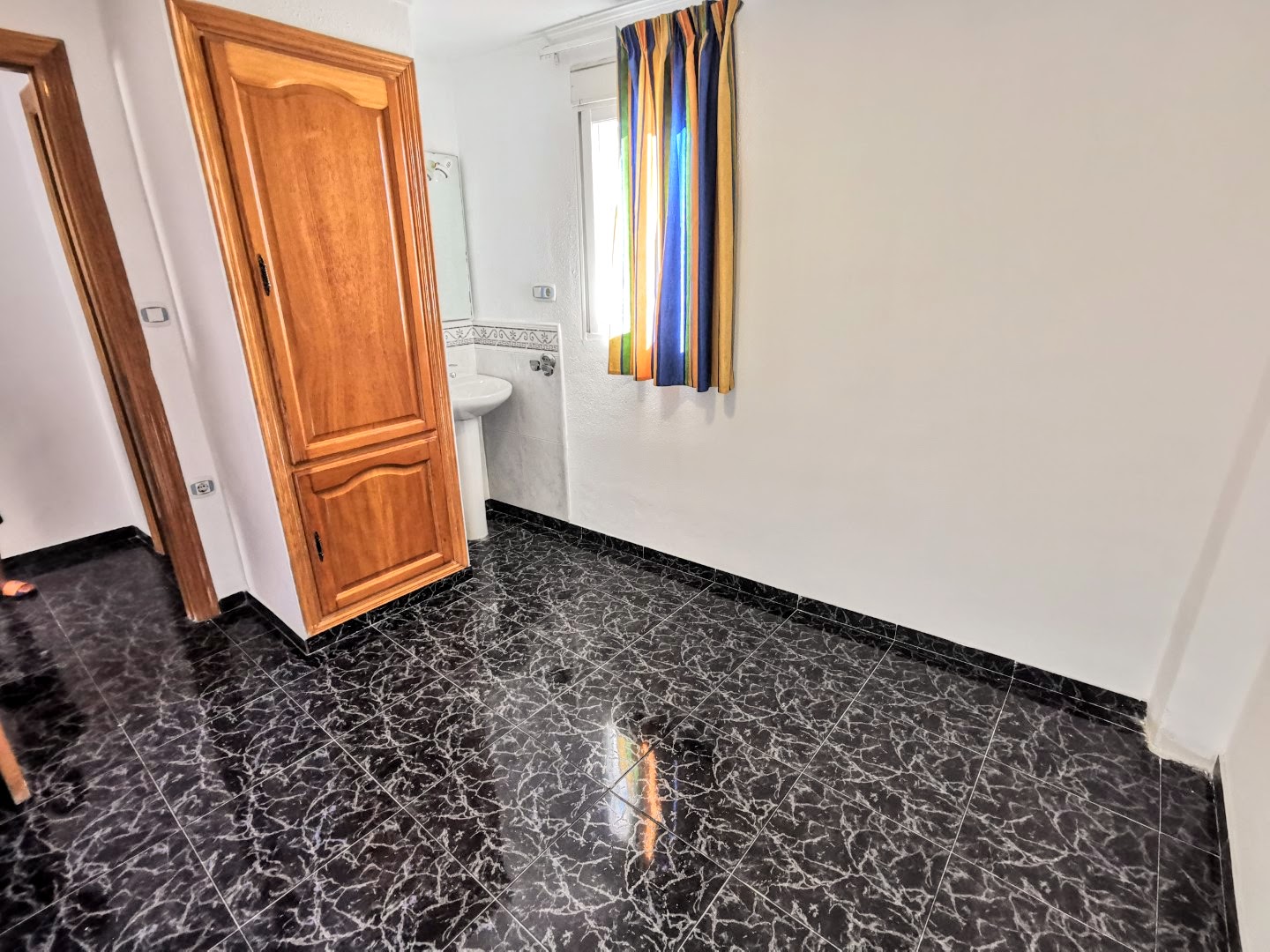 Apartamento único de 10 dormitorios en venta a poca distancia de la playa